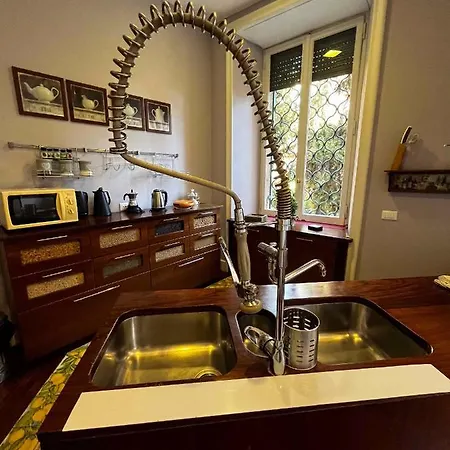 In - Latium 43435 Roma