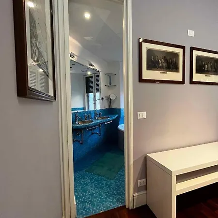 In - Latium 43435 Roma